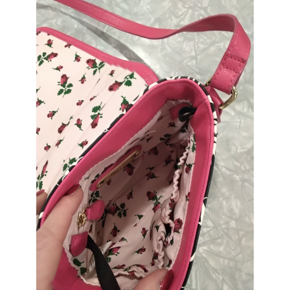 Betsey Johnson Phone Dial Crossbody Bag Black White Floral Pink Heart Accent - Picture 6 of 9